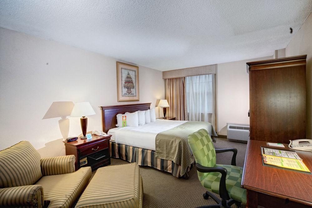 Delta Hotels By Marriott Norfolk Airport Екстериор снимка