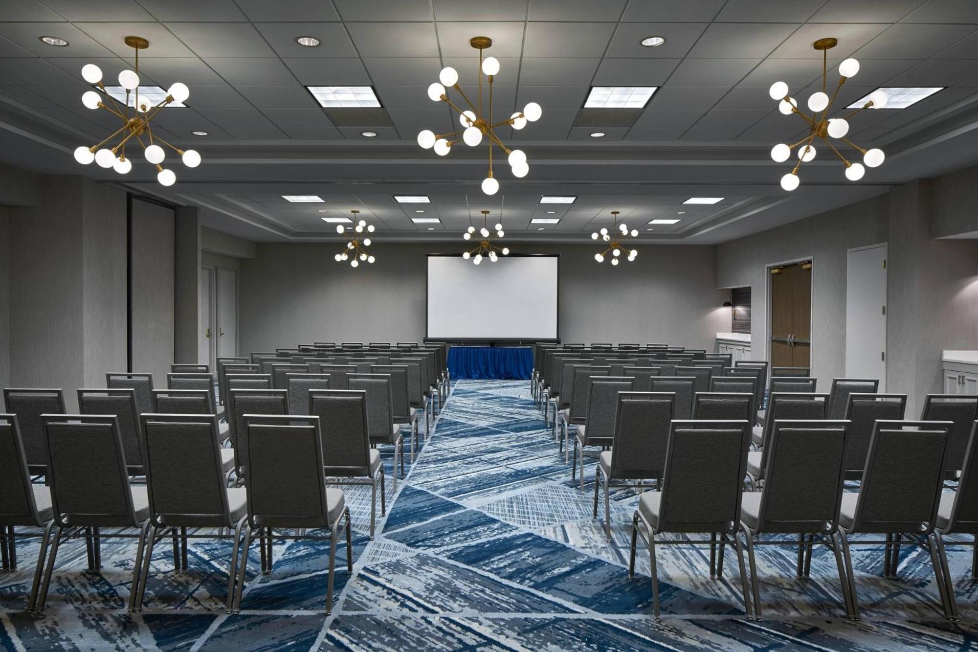 Delta Hotels By Marriott Norfolk Airport Екстериор снимка