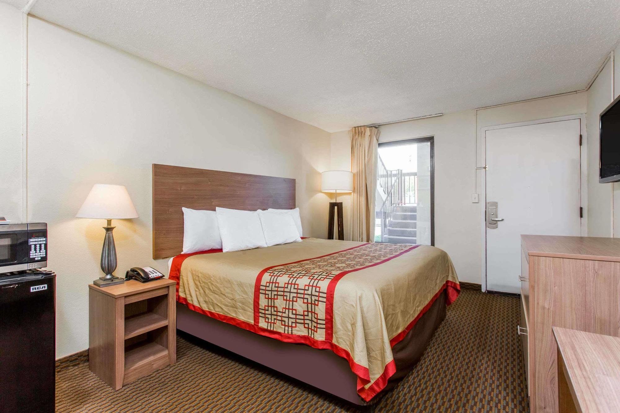 Delta Hotels By Marriott Norfolk Airport Екстериор снимка